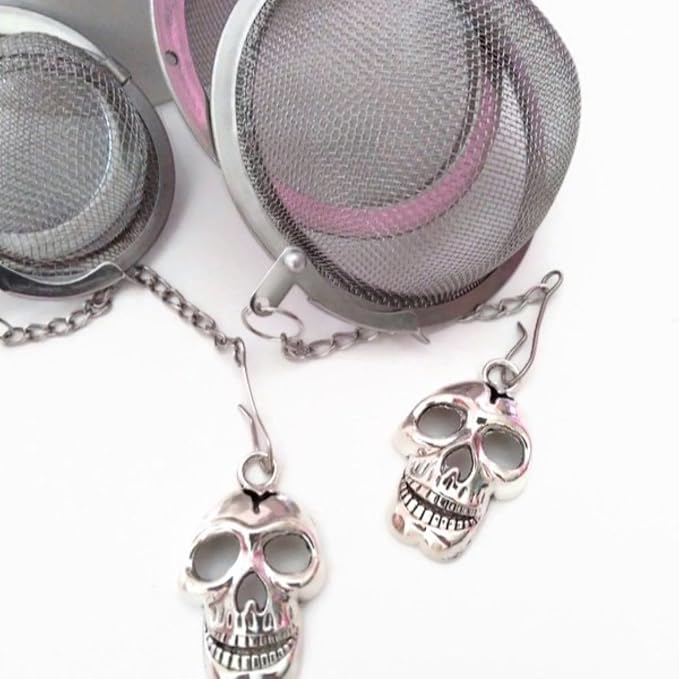 Skull Tea Infuser Strainer Ball - Spooky Home Decor, Goth Themed Decorations