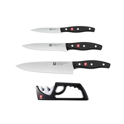 ZWILLING Twin Signature 4-Piece Razor-Sharp German Knife Set, Made in Company-Owned German Factory with Special Formula Steel perfected for almost 300 Years, Dishwasher Safe
