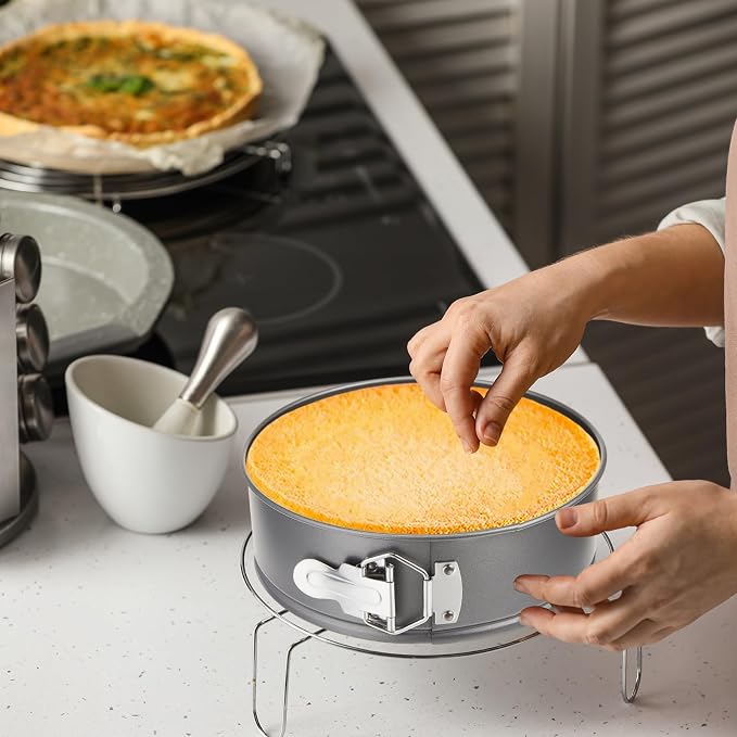 Funnymoom 4 Pcs 8 Inch Non Stick Springform Pan with Removable Bottom Carbon Steel Round Springform Cheesecake Pan with Stainless Steel Spring Buckles for Baking Kitchens Restaurant(Gray)