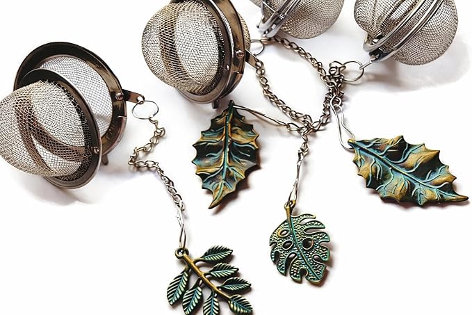 Mixed Green Leaf Tea Infusers with Leaf Charms Assorted - 4 pcs