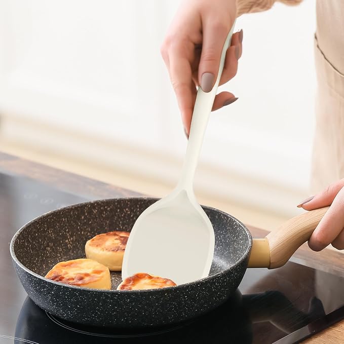 oannao Silicone Kitchen Utensils Set, 600°F Heat Resistant Silicone Cooking Utensils, Spatula, Spoon, Whisk, Tongs, Kitchen Gadgets for Nonstick Cookware, Dishwasher Safe BPA Free (Cream White)