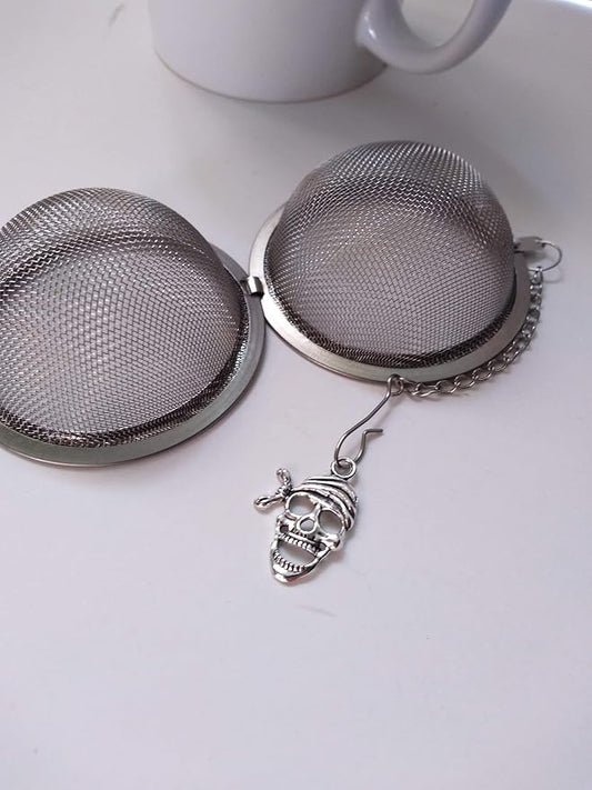 Skull Tea Infuser Ball - Spooky Home Decor, Halloween Gift, Pirate Themed Decorations