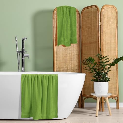Belizzi Home Cotton 2 Pack Oversized Bath Towel Set 28x55 inches, Large Bath Towels, Ultra Absorbant Compact Quickdry & Lightweight Towel, Ideal for Gym Travel Camp Pool - Kiwi Green