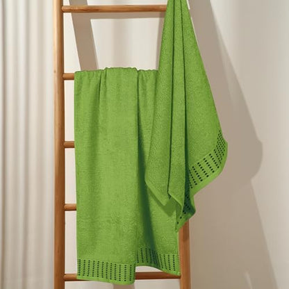BELIZZI HOME Cotton 2 Pack Oversized Bath Towel Set 28x55 inches, Large Bath Towels, Ultra Absorbant Compact Quickdry & Lightweight Towel, Ideal for Gym Travel Camp Pool - Kiwi Green