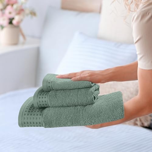 GLAMBURG Ultra Soft 3 Pack Cotton Towel Set, Contains a Bath Towel 28x55 inch, a Hand Towel 16x24 inch & a Wash Coth 12x12 inch, Ideal Everyday use, Compact & Lightweight - Jade