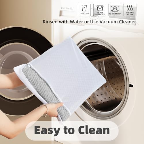 TYUU Bathroom Rugs Non Slip Washable, Super Absorbent Thin Bath Mat Quick Dry Low Pile Bathroom Rug, Light Grey 24"x47"