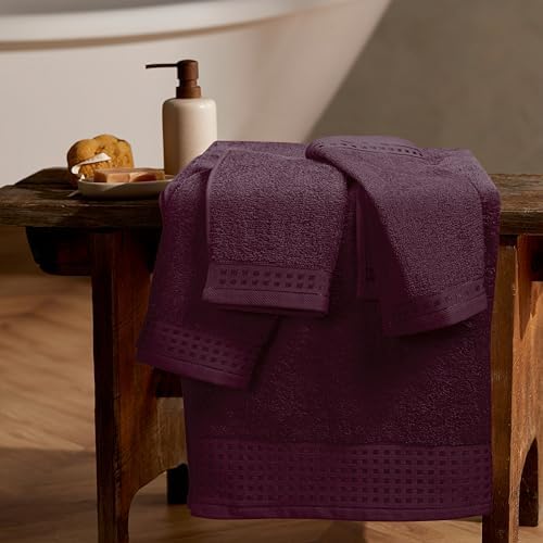 GLAMBURG Ultra Soft 3 Pack Cotton Towel Set, Contains a Bath Towel 28x55 inch, a Hand Towel 16x24 inch & a Wash Coth 12x12 inch, Ideal Everyday use, Compact & Lightweight - Burgundy