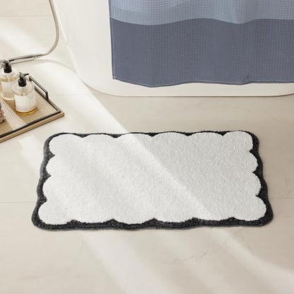 Ohocut Luxury Microfiber Bathroom Rugs, White and Black Scalloped Piping Bath Rug Cute Aesthetic Preppy Elegant Bath Mat for Bathroom, Tub, Floor, Sink, Shower, Anti Slip, Absorbent, 32x20