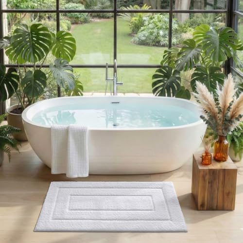 DEXI Bathroom Rugs 32x20, Non-Slip and Absorbent Bath Mat, White