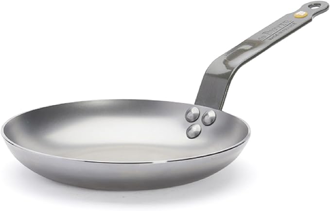 de Buyer MINERAL B Carbon Steel Omelette Pan - 8” Diameter, 5.5” Cooking Surface - Naturally Non-Stick Finish - Made in France