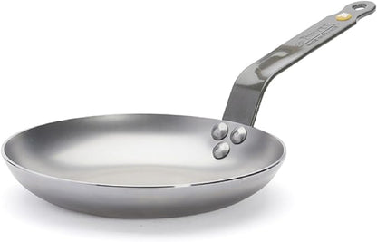 de Buyer MINERAL B Carbon Steel Omelette Pan - 8” Diameter, 5.5” Cooking Surface - Naturally Non-Stick Finish - Made in France