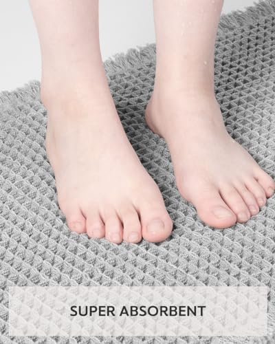 tchdio Waffle Bath Mat-Runner Rug, Super Absorbent Non Slip Bath Mats for Bathroom Machine Washable Long Rugs with Tassels, Bath Rugs for Bathroom Floor Beside Tub, 2' x 4'(24" x 48")