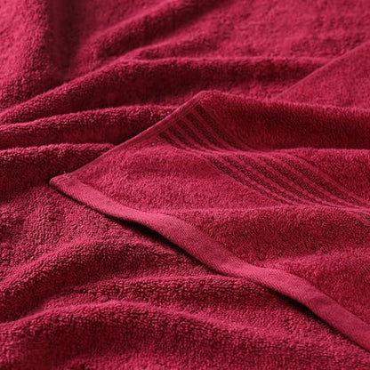 SUPERIOR Egyptian Cotton 3-Piece Towel Set, Basic Towels for Bathroom, Home Decor, Guest Bath, Shower, Apartment, Included 1 Face, 1 Hand, 1 Bath Towel, Washcloth, Quick Dry, Burgundy