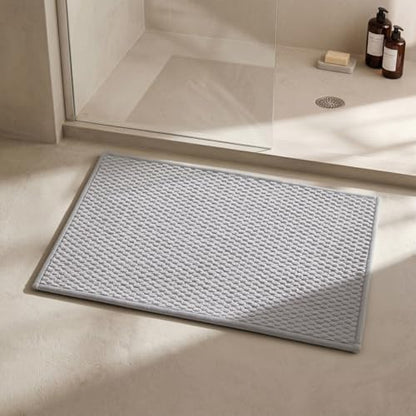 Triohero Bathroom Rugs Non Slip Washable, Super Absorbent Thin Bath Mat Small Quick Dry Low Pile Bathroom Rug, Light Grey 16"x24"