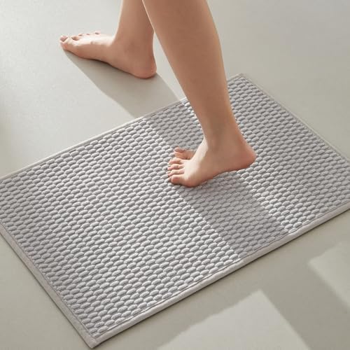 TYUU Bathroom Rugs Non Slip Washable, Super Absorbent Thin Bath Mat Small Quick Dry Low Pile Bathroom Rug, Light Grey 16"x24"