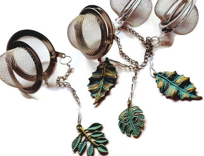 Mixed Green Leaf Tea Infusers with Leaf Charms Assorted - 4 pcs