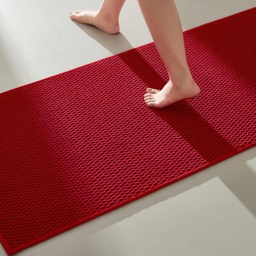 TYUU Christmas Bathroom Runner Rugs, Long Bath Mat Runner Washable Thin Quick Dry Low Pile Bathroom Runner Rugs Non Slip, Red 16"x60"