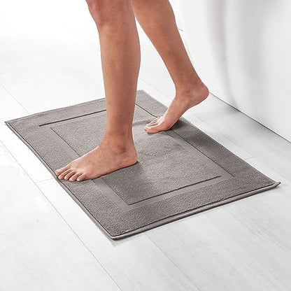 Amazon Basics Banded Bathroom Bath Rug Mat, Machine Washable, 100% Cotton, 31" x 20", Powder Gray (Pack of 2)