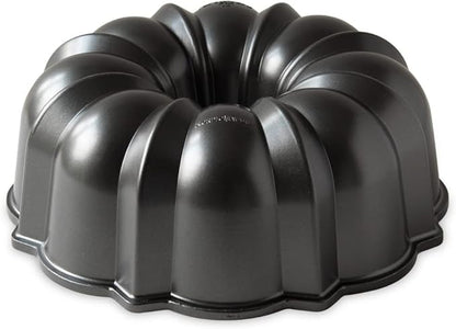 Nordic Ware Original Bundt, 12-Cup, Graphite
