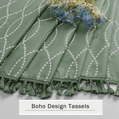 OVZME Sage Green Shower Curtain for Bathroom, Puff Printed Textured Shower Curtain with Tassels, Rustic Geometry Heavy Duty Vintage Country Bathroom Curtain, Water Resistant Fabric, 72Wx72L Inches