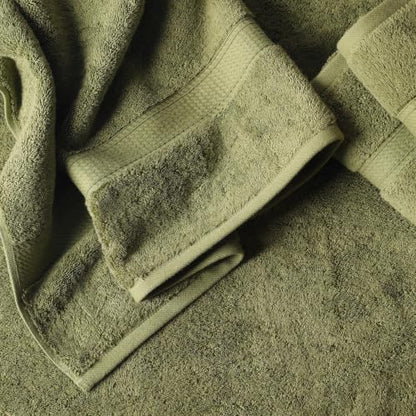 Superior Egyptian Cotton Plush Absorbent, Bath Towel Set of 4, Forest Green