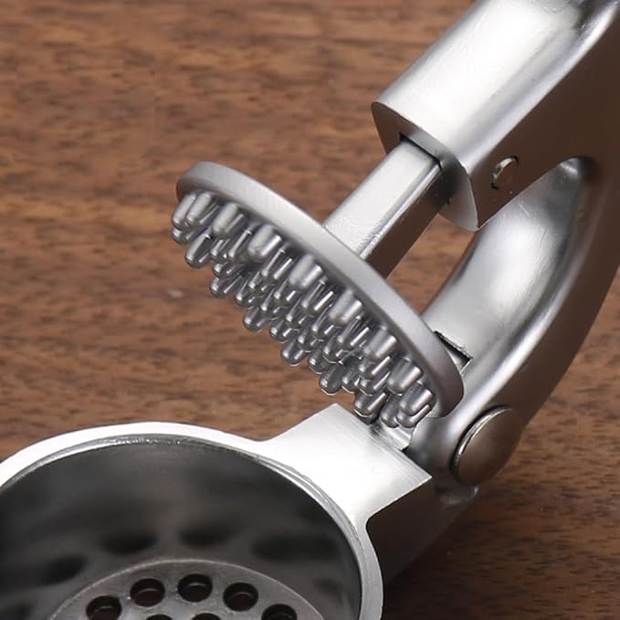 Garlic Press with Peeler and Brush | Easy Garlic Crusher | Dishwasher Safe | Zinc | Comfortable Handle