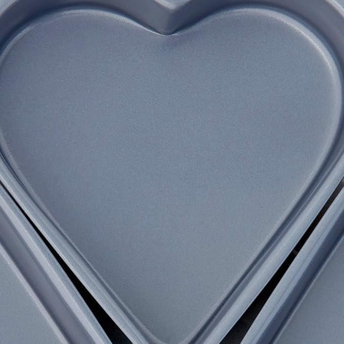 Fox Run Linked Heart Cake Pan, 4-Inch Hearts, Preferred Non-Stick Heat Shaped Cake Pan