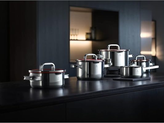 WMF cookware Ø 16 cm approx. 1,9l Function 4 Inside scaling lid - pour off or decant liquids without spilling to keep your dishes and cooker clean. Made in Germany hollow side handles glass lid Cromargan stainless steel brushed suitable for all stove t...