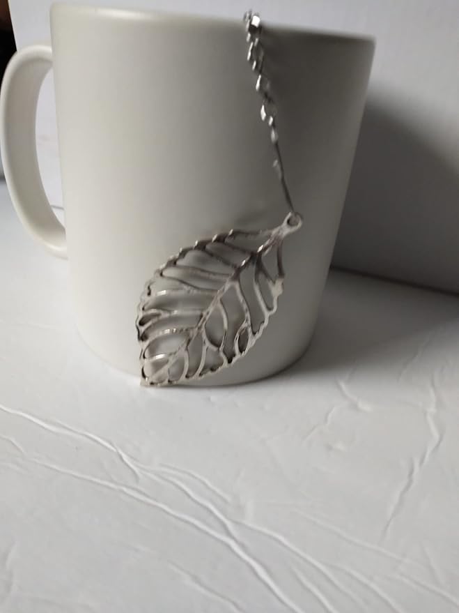 Leaf Shaped Tea Infuser Ball for Brewing Loose Herbal Teas