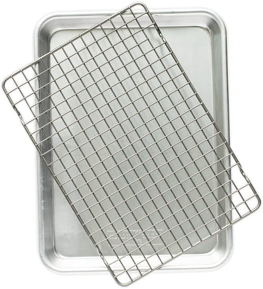 Nordic Ware Naturals® Quarter Sheet with Oven-Safe Nonstick Grid & 1/8 Sheet Pan, 1-Pack, Aluminum