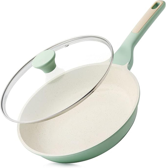 SENSARTE Nonstick Ceramic Frying Pan with Lid 9.5 Inch Omelet Pan Skillet, Free of Intentionally Added PFAS/PTFE Non-toxic Chef's Pan Induction Compatible Pan, Heat Resistant Handle, Mint Green
