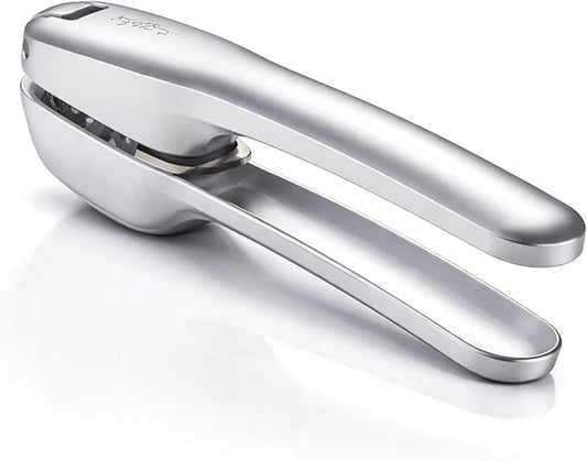 Zyliss Susi 4 Garlic Press - Garlic Crusher for Efficient Mincing - Odor-Free Hands - Large Chamber Made of Durable Stainless Steel - Mess-Free Kitchen Gadget - PFAS-Free Non-Stick Coating - Silver
