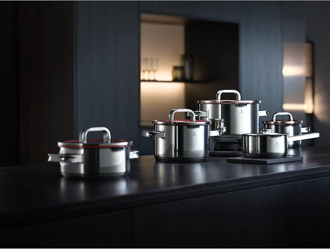 WMF Function 4 Induction Saucepans Set of 4 Polished Cromargan Stainless Steel Glass Lid with 4 Pouring Functions Induction Pots Internal Scale