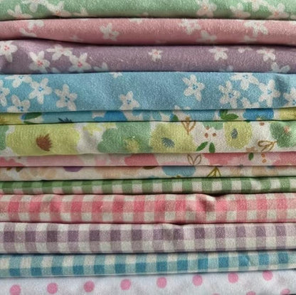 7Pcs 9.8" x 9.8"(25 * 25CM) Cotton Fabric DIY Making Supplies Quilting Patchwork Fabric Fat Quarter Bundles DIY for Quilting Cotton Patchwork Cushions (14pcs Multicolour, 9.8" x 9.8")