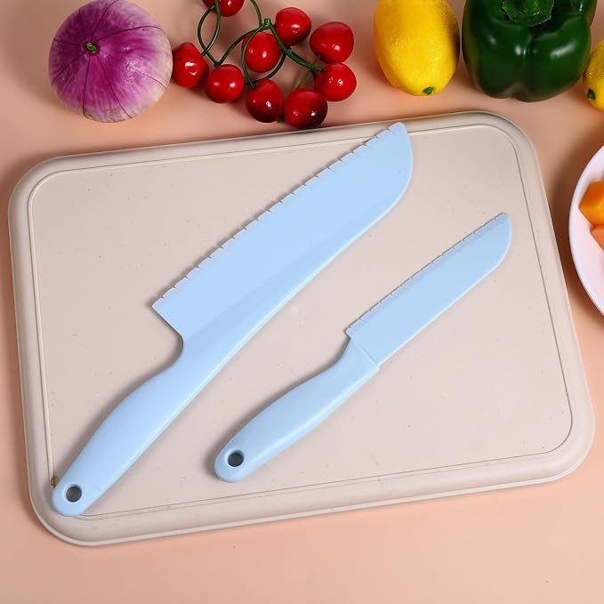 4 Pack Lettuce Knife 11/8.5" Plastic Cake Knifes to Prevent Browning Serrated Kitchen Cutter for Cutting Fruits, Cakes and Bread Dishwashable Safe for Kids Nylon Cutters for Nonstick Pans(Blue& Green)