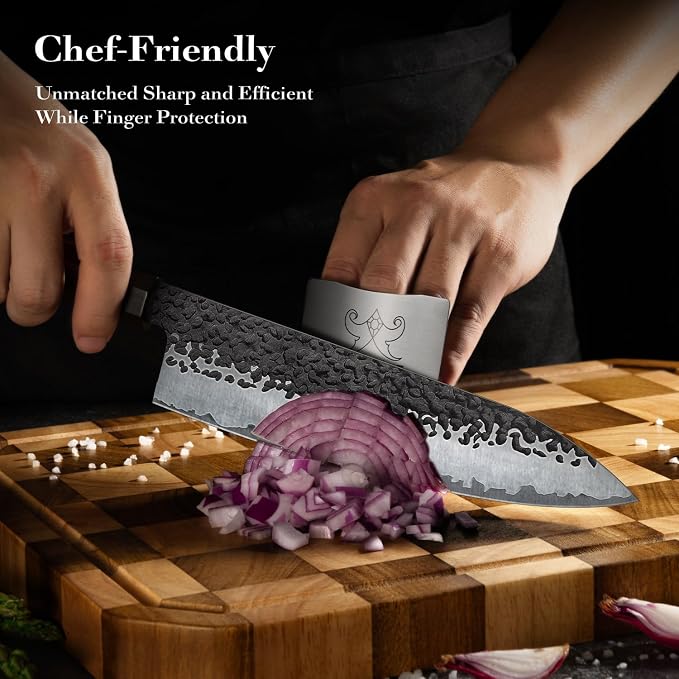 FAMCÜTE 8‘’ Japanese Knife, Hand-Forged Chef Knife with 5-Layer 9CR18MOV HC Steel and Ultra Sharp Non-Slip Rosewood Handle Kitchen Knife, Gift for People Who Love to Cook in Sandalwood Box