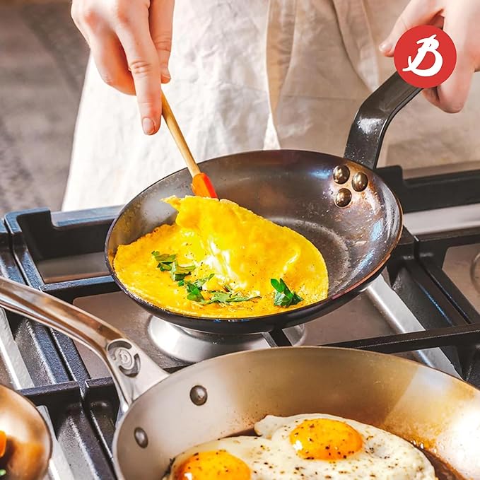 de Buyer MINERAL B Carbon Steel Omelette Pan - 8” Diameter, 5.5” Cooking Surface - Naturally Non-Stick Finish - Made in France