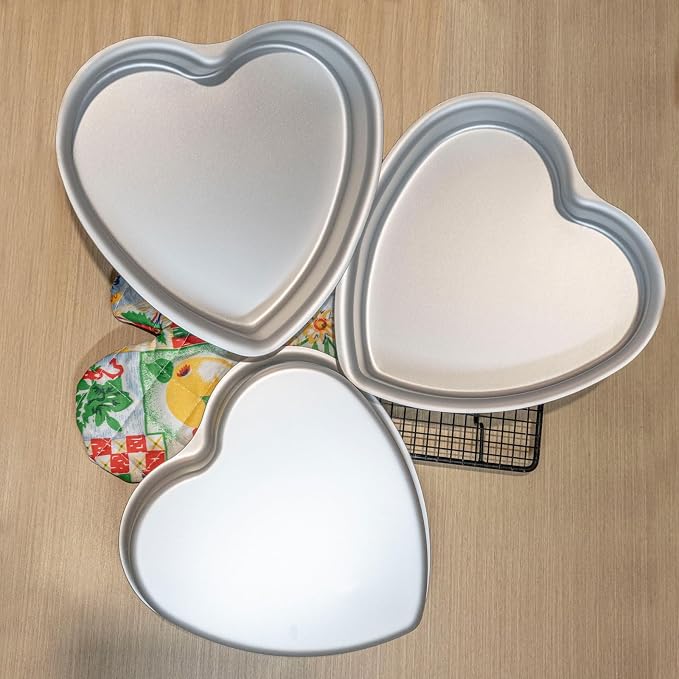 8 Inch Heart Shape Cake Pan Set of 3， Baking Pan,Anodized Heart Cake Pans Aluminum Cake Pan, For Birthday and Other Occasions