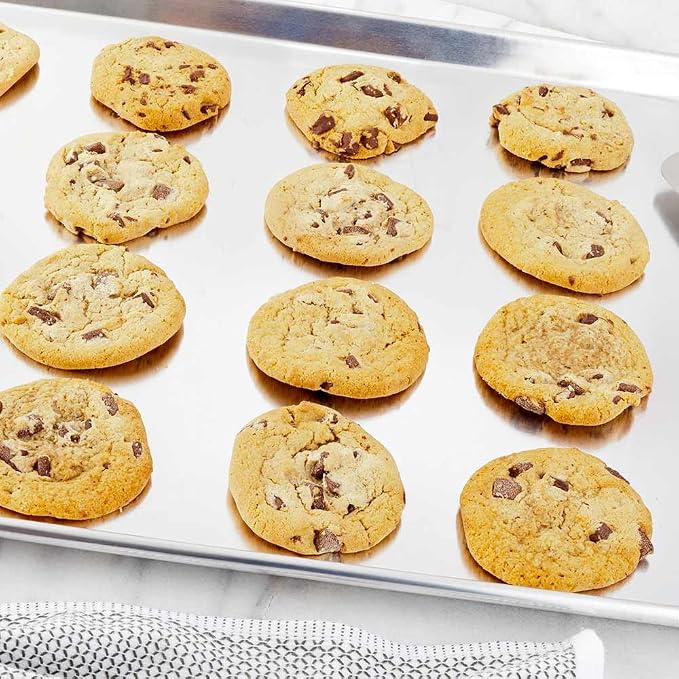 Restaurantware Met Lux 18 x 26 Inch Full Size Baking Sheet 1 Heavy-Duty Cookie Sheet - Evenly Bakes Treats Make Pastries Pizzas or Cookies Aluminum Sheet Pan For Commercial or Home Use