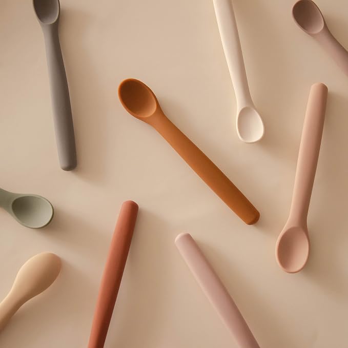 Moonkie Silicone Baby Spoons Set of 4, Toddler Spoons for Self Feeding 6 Months, Two Sizes Feeding Spoons for First Stage 4+ Months, Baby Utensils, Bendable, Chewproof & Boil-proof (Without Case)