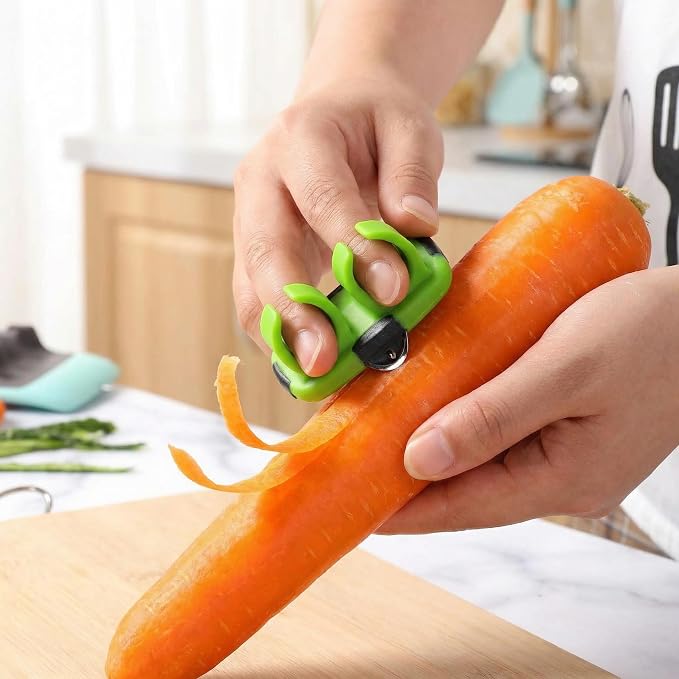 Manual Vegetable Peeler3 pcs,Vegetable Peeler,Hand Palm Peeler,Silicone Finger Grips Peeler,finger vegetable peeler,Hand Vegetable Peeler Kitchen Gadgets,easy gripPeeling Potatoes,cucumbers,Carrots
