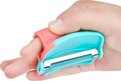 Manual Vegetable Peeler3 pcs,Vegetable Peeler,Hand Palm Peeler,Silicone Finger Grips Peeler,finger vegetable peeler,Hand Vegetable Peeler Kitchen Gadgets,easy gripPeeling Potatoes,cucumbers,Carrots