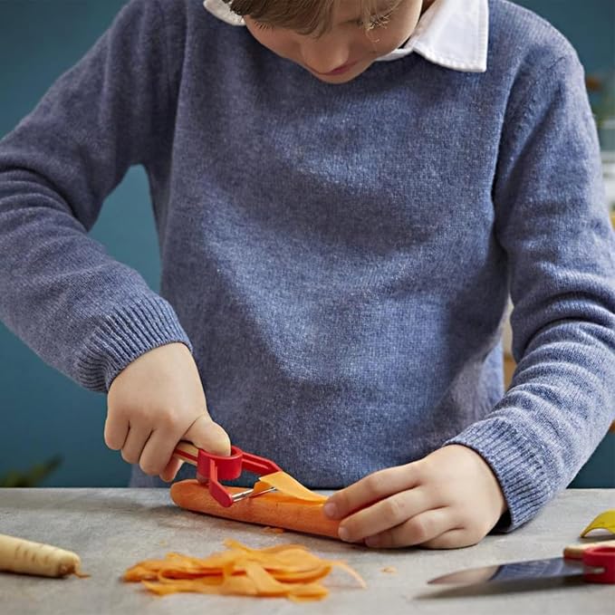 Opinel Le Petit Chef Complete 3 Piece Kitchen Set, Chef Knife with Rounded Tip, Fingers Guard, Peeler, For Children and Teaching Food Prep and Kitchen Safety, Made in France