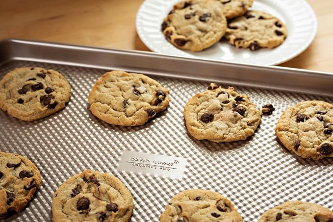 David Burke 15x10 Cookie Sheet – Carbon Steel, PFTE & PFOA Free, Oven Safe, Non-Toxic, Perfect for Baking and Roasting – Bronze