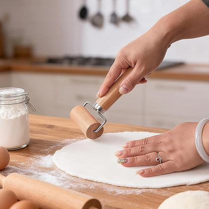 Wooden Dough Roller Small Single Wheel Handheld Rolling Pin for Pastry Pizza Baking Handmade Beechwood Kitchen Tool(5.91 x 2.76Inch)