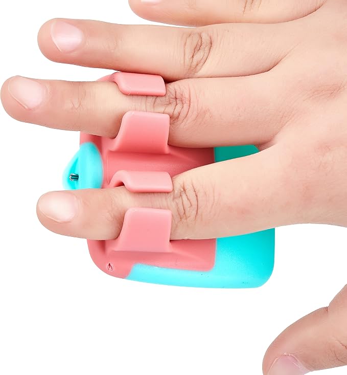 Manual Vegetable Peeler3 pcs,Vegetable Peeler,Hand Palm Peeler,Silicone Finger Grips Peeler,finger vegetable peeler,Hand Vegetable Peeler Kitchen Gadgets,easy gripPeeling Potatoes,cucumbers,Carrots