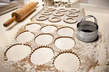 HULISEN Biscuit Cutter Set (3 Pieces/Set), Round Cookies Cutter with Handle, Professional Baking Dough Tools (Wave)