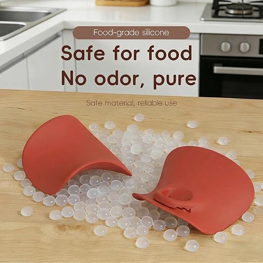 Flour Funnel for Kitchen Aid Mixer | Food-Grade Silicone Pouring Shield for KitchenAid Mixer | Hands-Free Clip-On Accessory for Baking, Fits All Standmixers, Space-Saving Design（RED