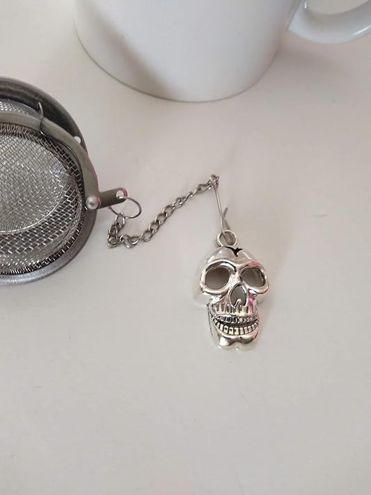 Skull Tea Infuser Strainer Ball - Spooky Home Decor, Goth Themed Decorations