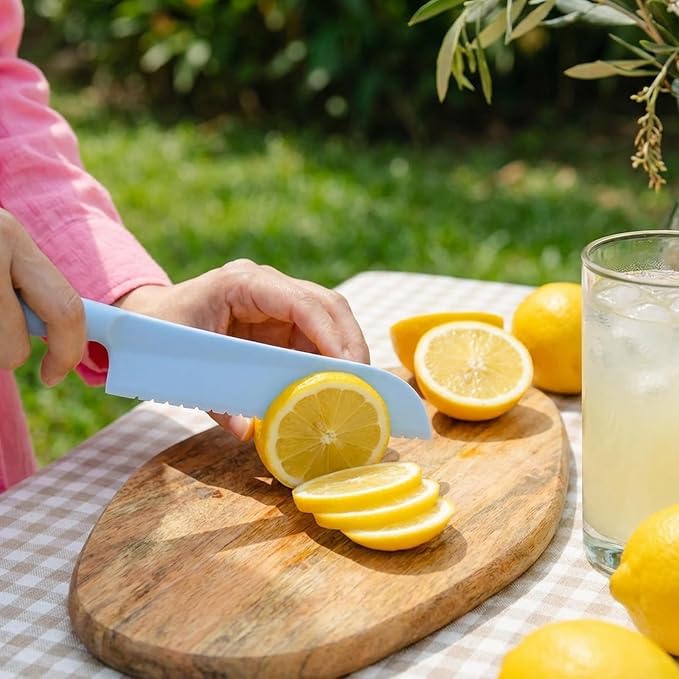 4 Pack Lettuce Knife 11/8.5" Plastic Cake Knifes to Prevent Browning Serrated Kitchen Cutter for Cutting Fruits, Cakes and Bread Dishwashable Safe for Kids Nylon Cutters for Nonstick Pans (Blue, S&L)